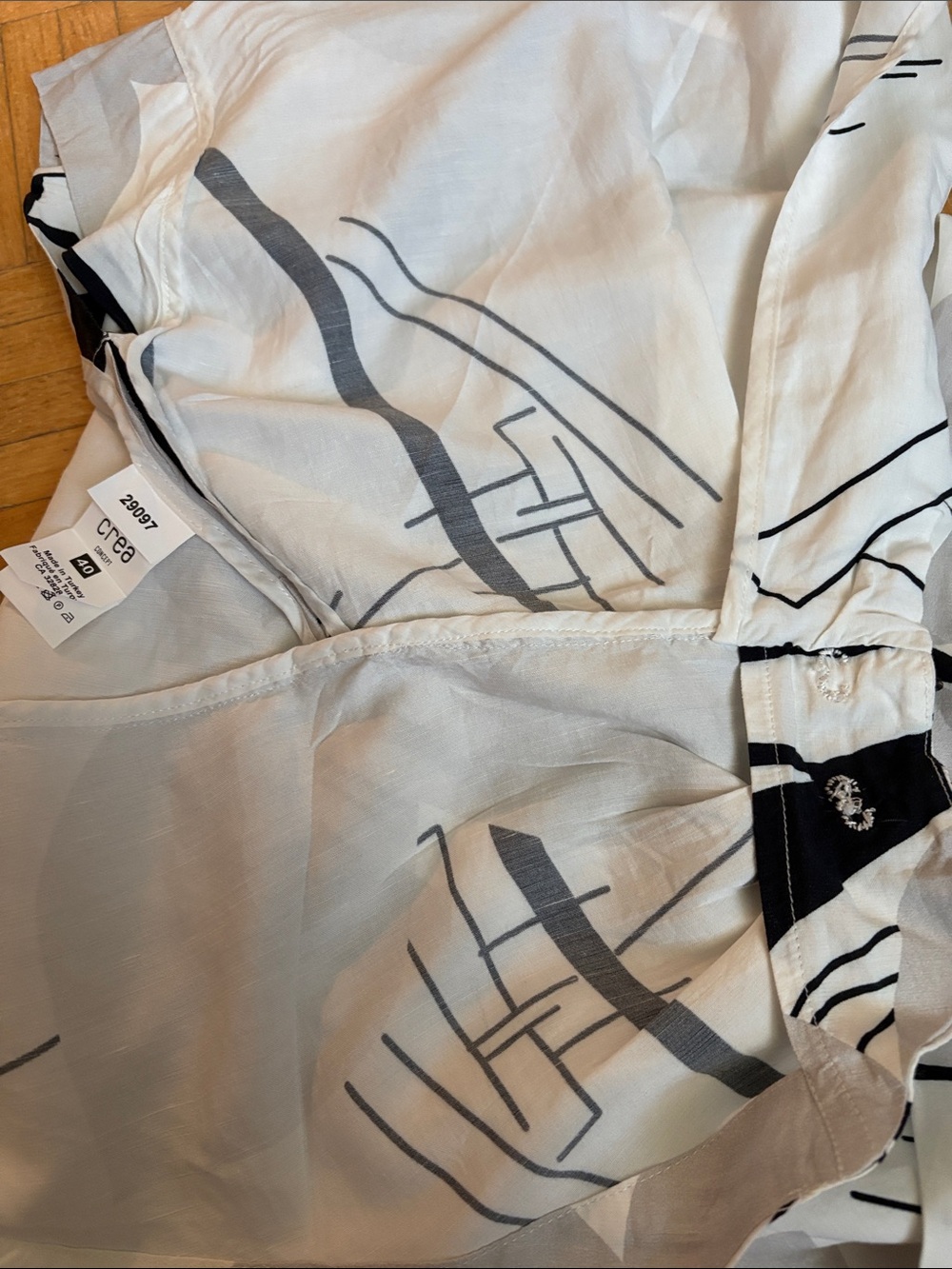Crea Concept White & Black Abstract Print Kimono Top - Picture 10 of 15